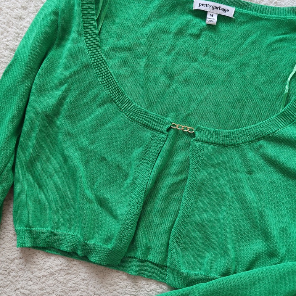 Green long sleeve top